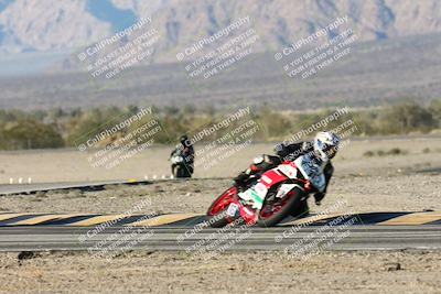 media/Dec-07-2025-CVMA (Sun) [[3e7d2de5dc]]/Race 16-Formula Middleweight/